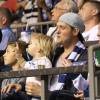 Exclusif - Michael Bublé est allé voir un match de football de l'équipe des Whitecaps avec son fils Noah à Vancouver. Le 26 août 2015