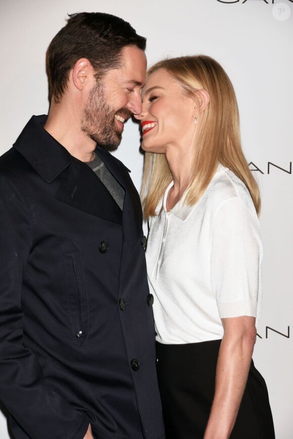 Kate Bosworth et son mari Michael Polish assistent à la présentation de la collection Gant printemps-été 2016 aux Spring Studios. New York, le 10 septembre 2015.