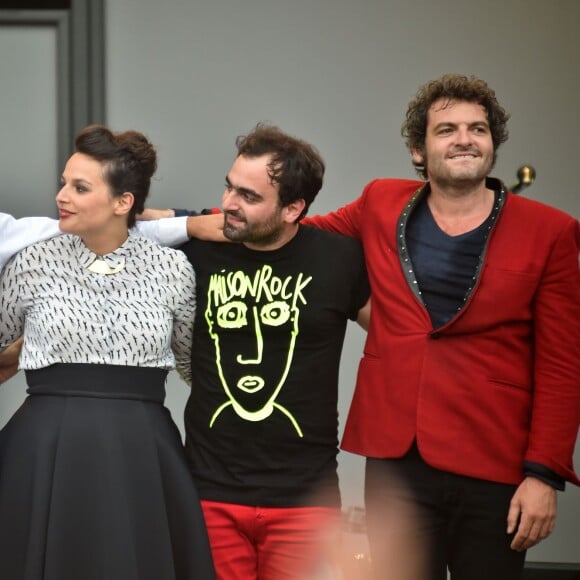 La famille Chedid, Louis, Matthieu, Joseph et Anna, réunie pour un concert lors de la Fête de l'Humanité 2015 dans le Parc de la Courneuve en région parisienne, le 13 septembre 2015