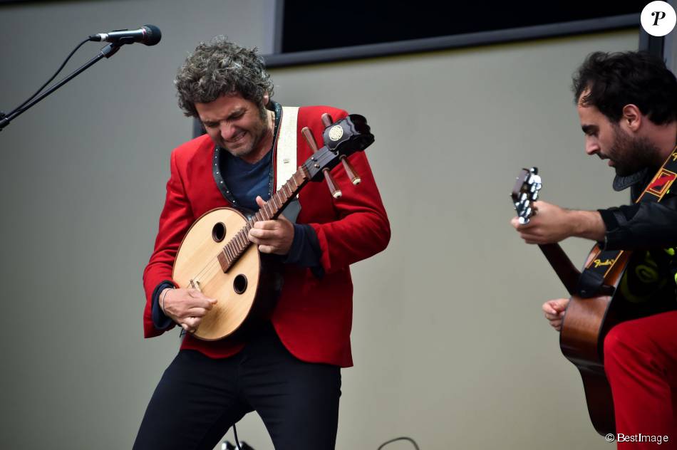 Joseph Chedid Matthieu et Joseph Chedid réunis pour un concert lors de la Fête de  l'Humanité 2015 dans le Parc de la Courneuve en région parisienne, le 13  septembre 2015 - Purepeople