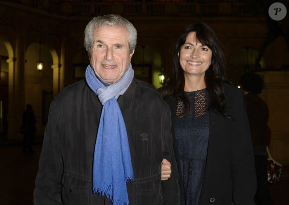 Claude Lelouch et sa compagne Valérie Perrin - Générale de la pièce de théâtre "Le Mensonge" au théâtre Edouard VII à Paris, le 14 septembre 2015.