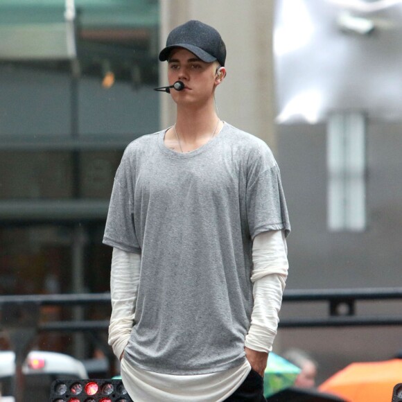 Justin Bieber en concert au Rockefeller Plaza à New York, le 10 septembre 2015