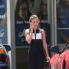 Exclusif - Xenia Deli, la supposée nouvelle petite amie de Justin Bieber, fait du shopping avec sa soeur au Bloomingdales à Los Angeles, le 28 août 2015.