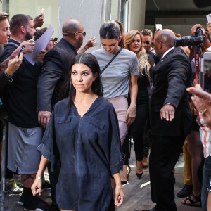 Kourtney Kardashian, Kendall Jenner et Khloé Kardashian ont assisté à la présentation de la collection Yeezy Season 2 de Kanye West, au Skylight Modern. New York, le 16 septembre 2015.