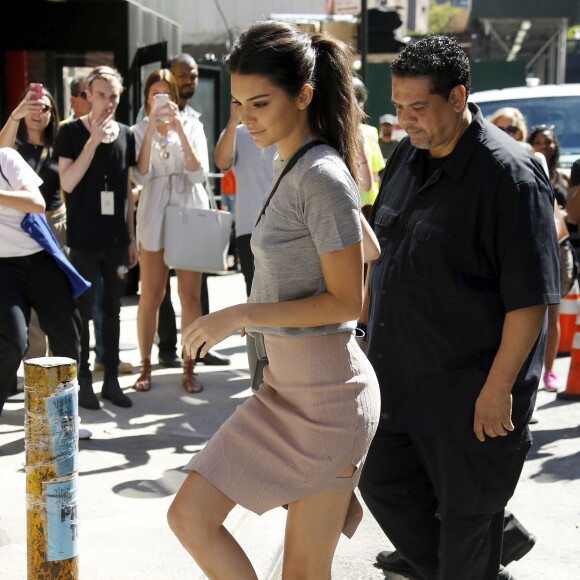 Kendall Jenner arrive au Skylight Modern, à Chelsea, pour assister à la présentation de la collection Yeezy Season 2 de Kanye West. New York, le 16 septembre 2015.