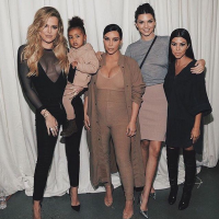 Fashion Week : Les Kardashian réunies (North aussi !) pour applaudir Kanye West