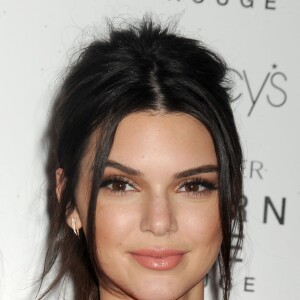 Kendall Jenner au lancement du nouveau parfum Estée Lauder dont elle est l'égérie, Modern Muse Le Rouge, à New York le 18 septembre 2015.