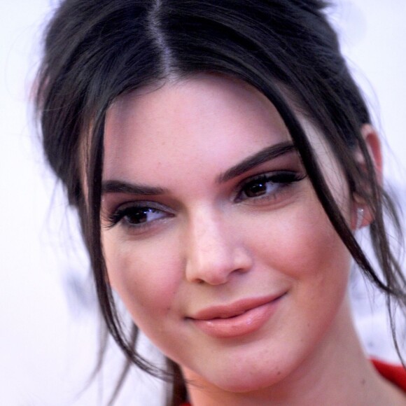 Kendall Jenner au lancement du nouveau parfum Estée Lauder dont elle est l'égérie, Modern Muse Le Rouge, à New York le 18 septembre 2015.