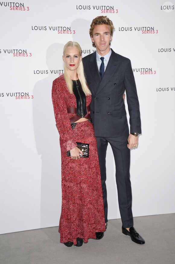 Poppy Delevingne et son mari James Cook assistent au vernissage de l'exposition "SERIES3" de Louis Vuitton. Londres, le 20 septembre 2015.