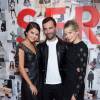 Selena Gomez, Nicolas Ghesquière et Michelle Williams assistent au vernissage de l'exposition "SERIES3" de Louis Vuitton. Londres, le 20 septembre 2015.