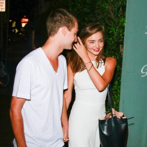 Miranda Kerr et son amoureux Evan Spiegel sortent du restaurant Giorgio Baldi à Santa Monica le dimanche 20 septembre 2015