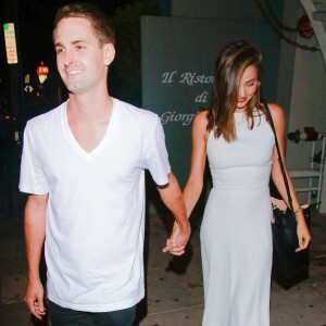 Miranda Kerr et son amoureux Evan Spiegel sortent du restaurant Giorgio Baldi à Santa Monica le dimanche 20 septembre 2015