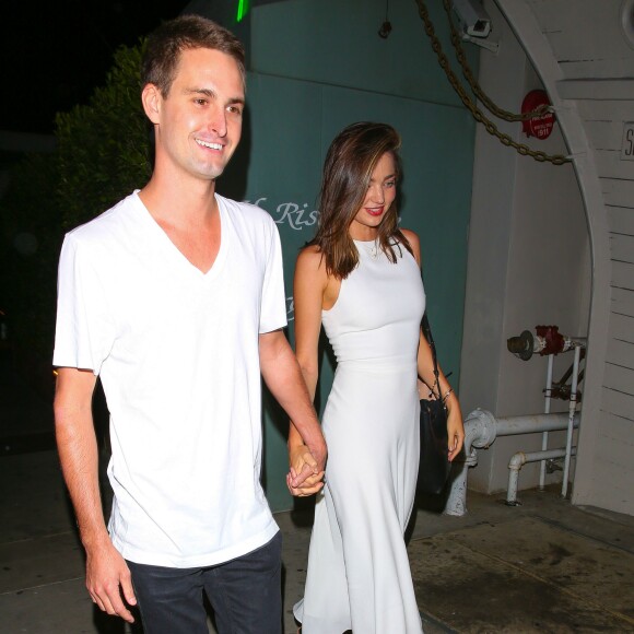 Miranda Kerr et son amoureux Evan Spiegel sortent du restaurant Giorgio Baldi à Santa Monica le dimanche 20 septembre 2015