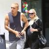 Ashlee Simpson, très enceinte, et son mari Evan Ross à la sortie de leur cours de gym à Studio City, le 12 mai 2015