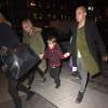 Ashlee Simpson enceinte, son fils Bronx Mowgli Wentz et son mari Evan Ross arrivent à une soirée à New York, le 5 février 2015.