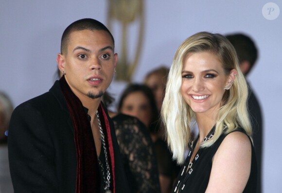 Evan Ross et sa femme Ashlee Simpson - Avant-première du film "The Hunger Games - Mockingjay : Part 1" (Hunger Games : La Révolte, partie 1) au Nokia Theatre à Los Angeles, le 17 novembre 2014.