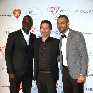 Omar Sy, Richard Orlinski et Tony Parker - Personnalités au gala "Par Coeur" pour les 10 ans de l'association "Cekedubonheur" au pavillon d'Armenonville à Paris. Le 24 septembre 2015