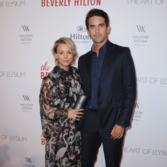 Kaley Cuoco et Ryan Sweeting à la soirée du 60e anniversaire du Beverly Hilton Hotel le 21 août 2015