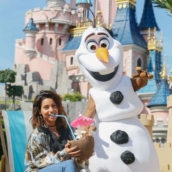 La chanteuse Tal - Photocall "Fête Givrée" à Disneyland Paris à Marne-la-Vallée le 30 mai 2015