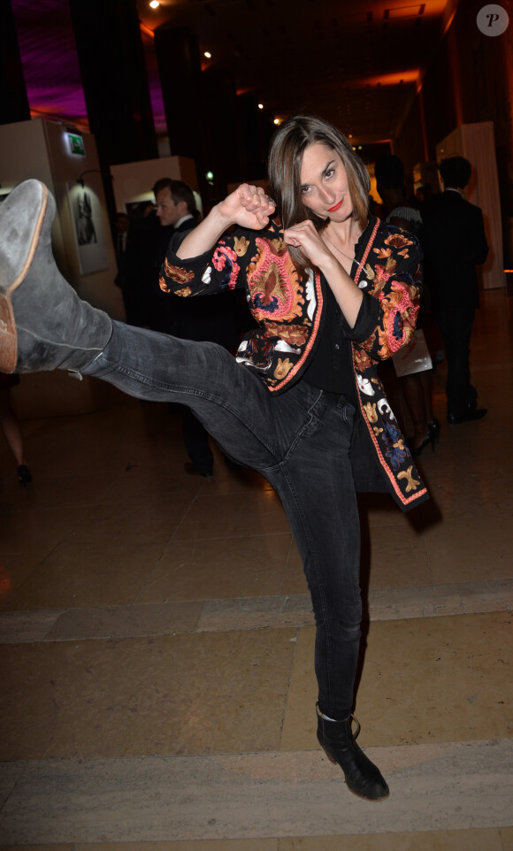 La chanteuse Yelle - Soirée de lancement d'Octobre Rose (le mois de lutte contre le cancer du sein) au Palais Chaillot à Paris le 28 septembre 2015