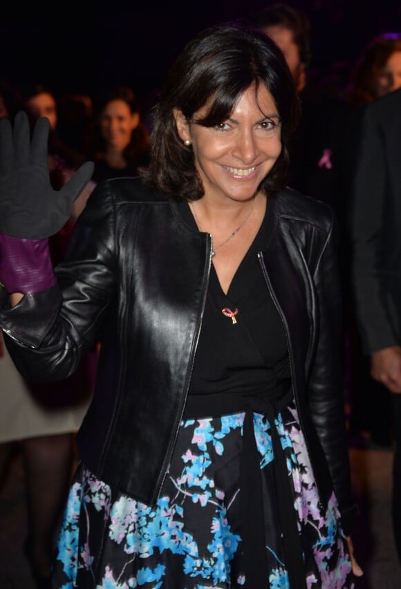 Anne Hidalgo - Soirée de lancement d'Octobre Rose (le mois de lutte contre le cancer du sein) au Palais Chaillot à Paris le 28 septembre 2015