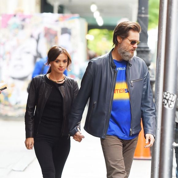 Jim Carrey et sa compagne Cathriona White, dans les rues de Manhattan à New York le 21 mai 2015