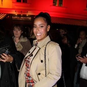 Amel Bent lors de l'inauguration du restaurant "Saperlipopette!" de Norbert Tarayre (Top Chef 3) à Puteaux, le 17 novembre 2014