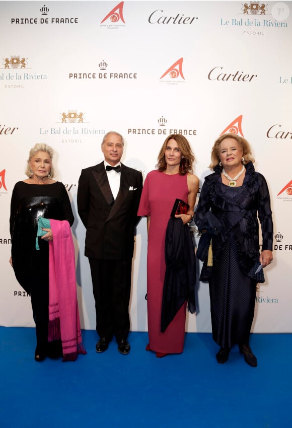 La princesse Béatrice d'Orléans lors du Bal de la Riviera organisé par le prince Charles-Philippe d'Orléans et sa femme la princesse Diana, duchesse de Cadaval, à Estoril au Portugal le 27 septembre 2015 au profit de la Fondation Prince Albert II de Monaco pour l'environnement et les océans.