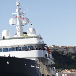 Le prince Albert II de Monaco au Monaco Yacht Show à bord du Yersin le 23 septembre 2015.