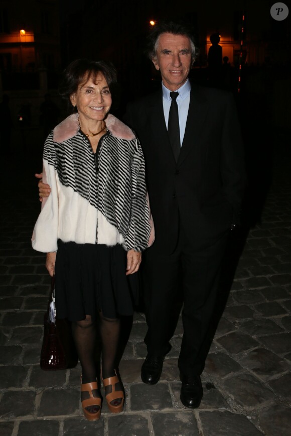 Jack Lang et son épouse Monique arrivent à l'École Nationale Supérieure des Beaux-Arts pour assister au défilé Lanvin (collection printemps-été 2016). Paris, le 1er octobre 2015.
