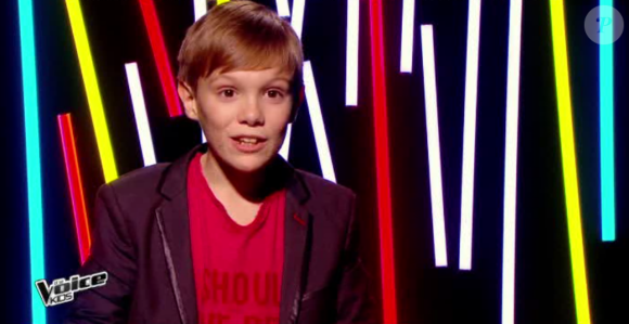 Lenni-Kim rejoint l'équipe de Patrick Fiori dans The Voice Kids, le vendredi 2 octobre 2015, sur TF1.