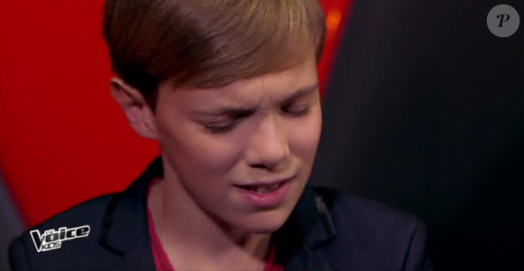 Lenni-Kim rejoint l'équipe de Patrick Fiori dans The Voice Kids, le vendredi 2 octobre 2015, sur TF1.