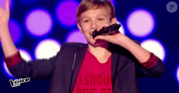 Lenni-Kim rejoint l'équipe de Patrick Fiori dans The Voice Kids, le vendredi 2 octobre 2015, sur TF1.