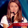 Elisa rejoint l'équipe de Jenifer dans The Voice Kids, le vendredi 2 octobre 2015, sur TF1
