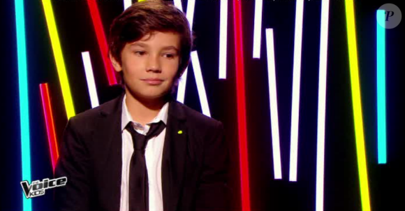 Johan rejoint l'équipe de Jenifer dans The Voice Kids, le vendredi 2 octobre 2015, sur TF1.