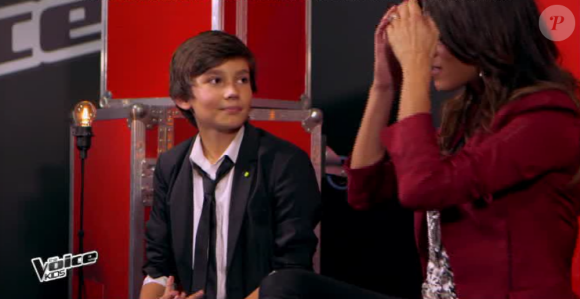 Johan rejoint l'équipe de Jenifer dans The Voice Kids, le vendredi 2 octobre 2015, sur TF1.