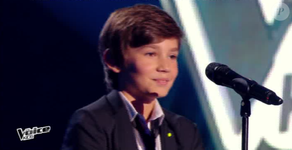 Johan rejoint l'équipe de Jenifer dans The Voice Kids, le vendredi 2 octobre 2015, sur TF1.