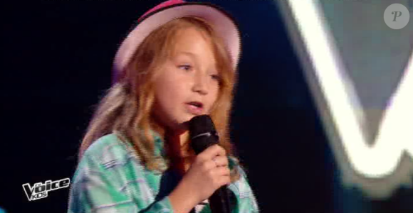Satine rejoint l'équipe de Patrick Fiori dans The Voice Kids, le vendredi 2 octobre 2015, sur TF1