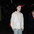 Justin Bieber arrive à l' aéroport à Los Angeles Le 25 Septembre 2015
