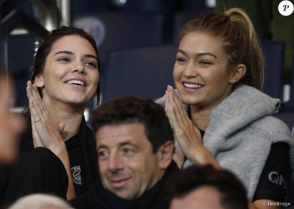 Kendall Jenner Et Gigi Hadid Ont Assisté Au Match Opposant