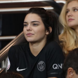 Kendall Jenner lors du match opposant le PSG et l'Olympique de Marseille au Parc des Princes à Paris, le 4 octobre 2015