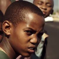 Luc Besson : Son clip choc pour "sauver la vie des enfants"