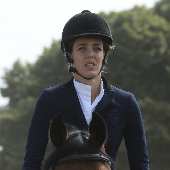 Charlotte Casiraghi au Jumping International de Chantilly dans le cadre du Longines Global Champions Tour, le 17 juillet 2015