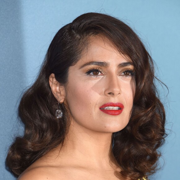 Salma Hayek au gala Variety's Power of Women à l'hôtel Beverly Wilshire Four Seasons de Los Angeles, le 9 octobre 2015.