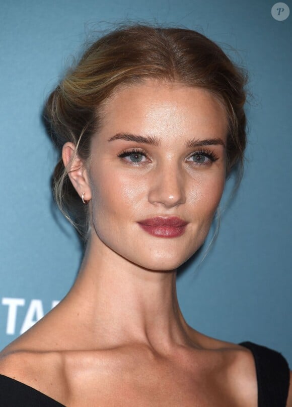 Rosie Huntington-Whiteley au gala Variety's Power of Women à l'hôtel Beverly Wilshire Four Seasons de Los Angeles, le 9 octobre 2015.