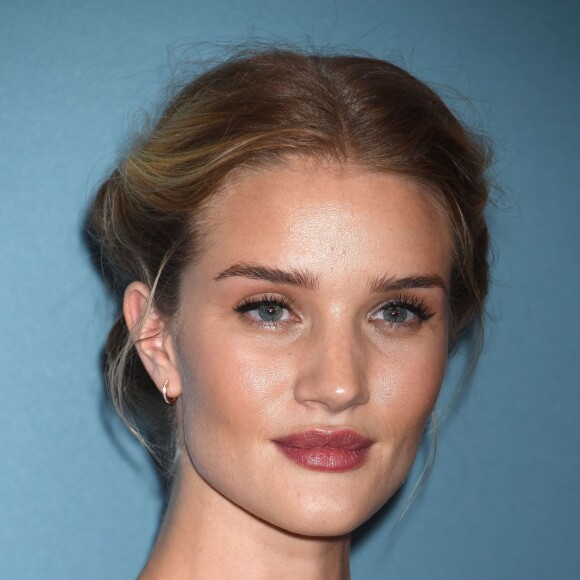 Rosie Huntington-Whiteley au gala Variety's Power of Women à l'hôtel Beverly Wilshire Four Seasons de Los Angeles, le 9 octobre 2015.