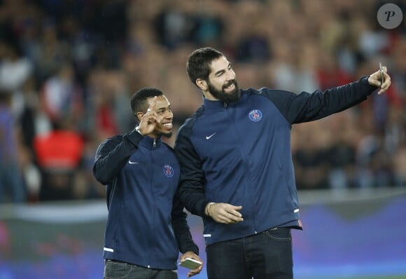 Nikola Karabatic - People au match de football PSG-Bordeaux au Parc des Princes à Paris le 11 septembre 2015