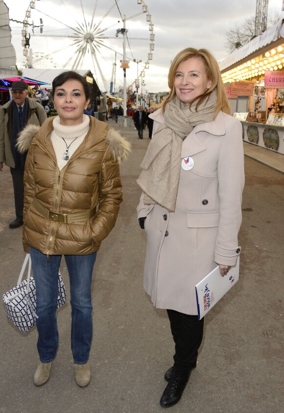 Saïda Jawad et Valérie Trierweiler - Soirée d'ouverture de la "Foire du Trône" au profit de l'association "Secours populaire" à Paris le 27 mars 2015.