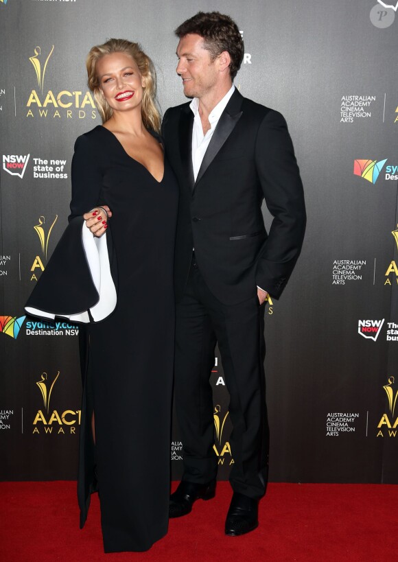 Lara Bingle, Sam Worthington aux AACTA Awards à Sydney, le 30 janvier 2014.