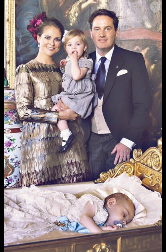 Baptême du prince Nicolas de Suède, fils de la princesse Madeleine et de Christopher O'Neill, le 11 octobre 2015 au palais Drottningholm à Stockholm, photo officielle par Mattias Edwall pour la cour suédoise.
